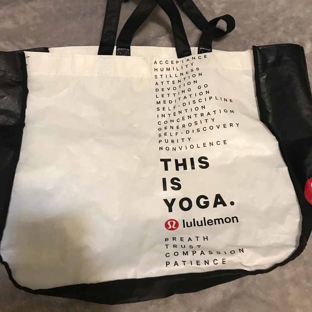 LULULEMON shopping bag